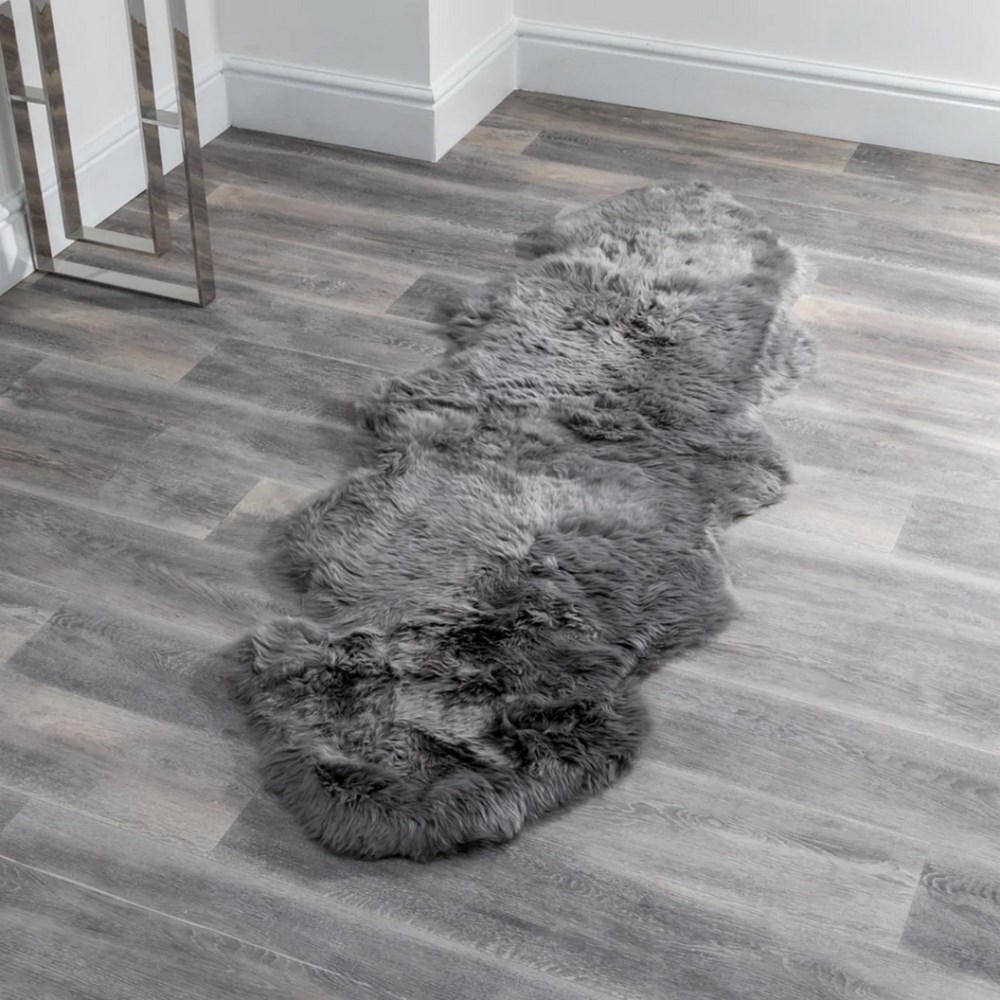 Loburn New Zealand Sheepskin Rug in Grey